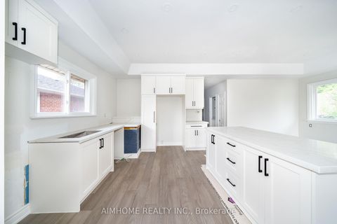 Photo 3 at 36 Moraine Hill Drive, Sullivan, Toronto