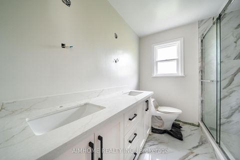 Photo 5 at 36 Moraine Hill Drive, Sullivan, Toronto