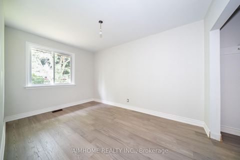 Photo 8 at 36 Moraine Hill Drive, Sullivan, Toronto