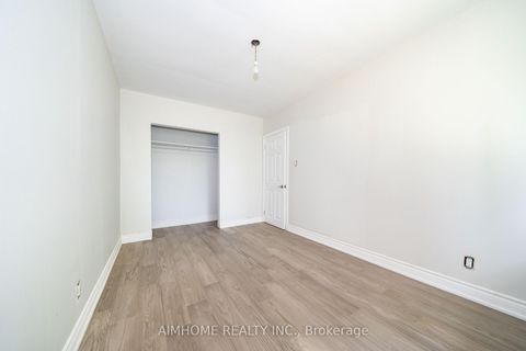 Photo 9 at 36 Moraine Hill Drive, Sullivan, Toronto