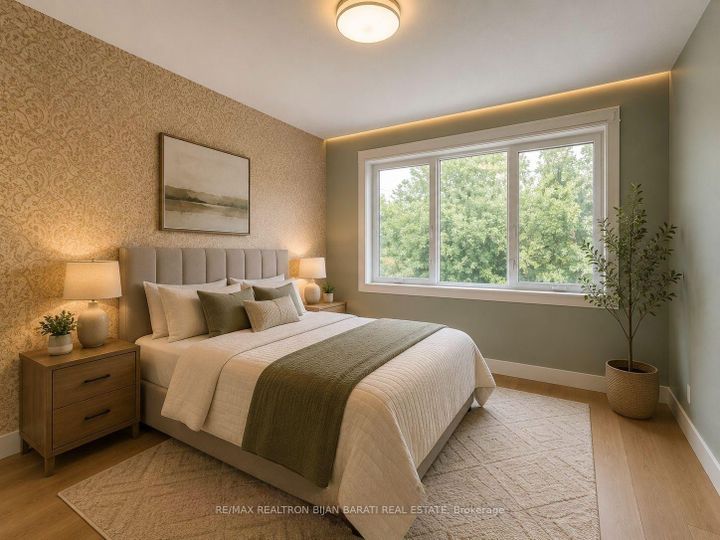 Photo 11 at 33 Sumner Heights Drive, Bayview Village, Toronto