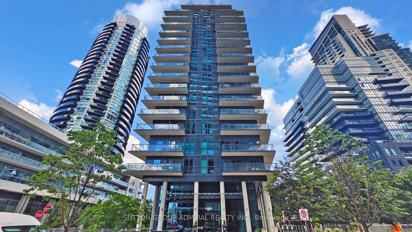 Th 104 - 39 Annie Craig Drive, Mimico, Toronto photo 0