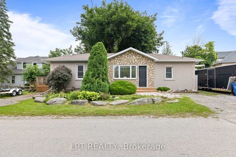 Photo 7 at 427 Lake Drive E, Historic Lakeshore Communities, Georgina