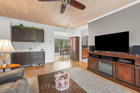 Photo 11 at 427 Lake Drive E, Historic Lakeshore Communities, Georgina