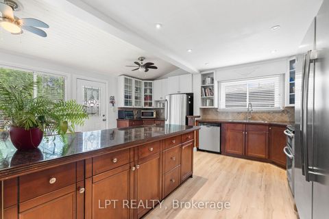 Photo 13 at 427 Lake Drive E, Historic Lakeshore Communities, Georgina