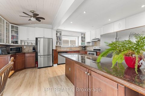 Photo 14 at 427 Lake Drive E, Historic Lakeshore Communities, Georgina