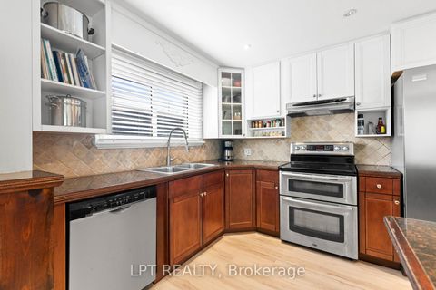 Photo 15 at 427 Lake Drive E, Historic Lakeshore Communities, Georgina