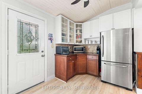 Photo 17 at 427 Lake Drive E, Historic Lakeshore Communities, Georgina