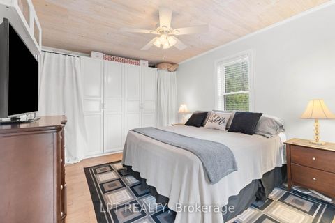 Photo 20 at 427 Lake Drive E, Historic Lakeshore Communities, Georgina