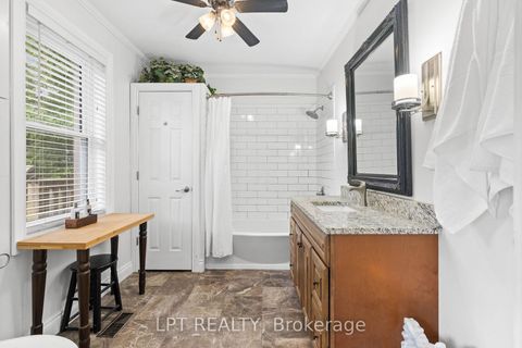 Photo 26 at 427 Lake Drive E, Historic Lakeshore Communities, Georgina