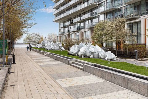 Photo 4 at 208 - 15 Queens Quay E, Waterfront Communities C8, Toronto