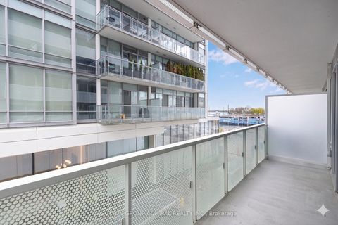 Photo 12 at 208 - 15 Queens Quay E, Waterfront Communities C8, Toronto