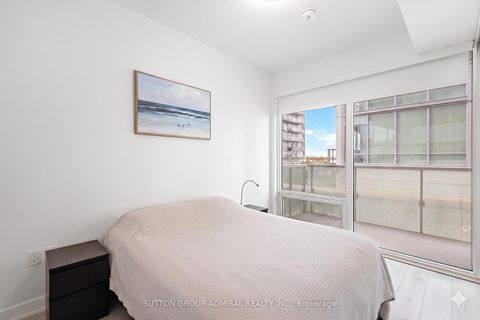 Photo 17 at 208 - 15 Queens Quay E, Waterfront Communities C8, Toronto