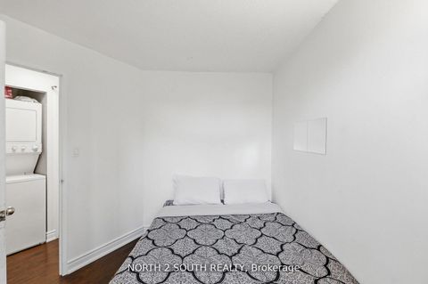 Photo 8 at 505 - 270 Queens Quay W, Waterfront Communities C1, Toronto
