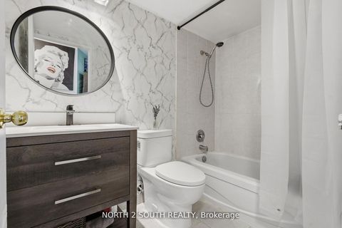 Photo 11 at 505 - 270 Queens Quay W, Waterfront Communities C1, Toronto