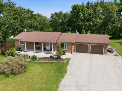 Photo 2 at 17435 8th Concession Road, Schomberg, King