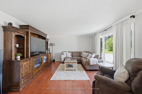 Photo 13 at 17435 8th Concession Road, Schomberg, King