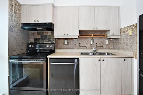 Photo 9 at 507 - 745 New Westminster Drive, Brownridge, Vaughan
