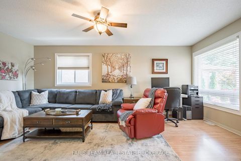 Photo 11 at 4 Bluegrass Drive, Holly, Barrie