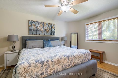 Photo 15 at 4 Bluegrass Drive, Holly, Barrie