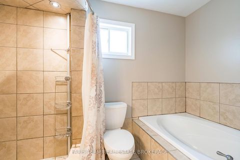 Photo 18 at 4 Bluegrass Drive, Holly, Barrie