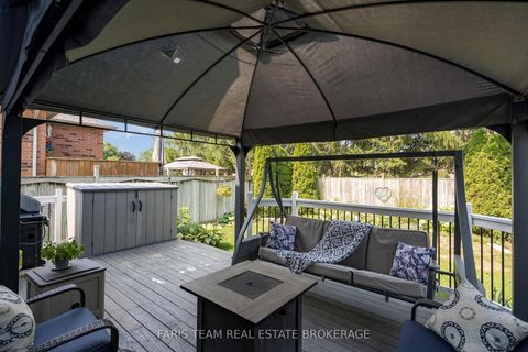 Photo 28 at 4 Bluegrass Drive, Holly, Barrie