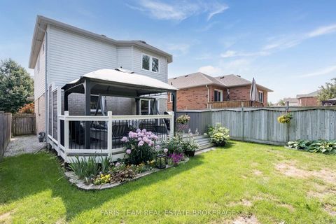 Photo 31 at 4 Bluegrass Drive, Holly, Barrie