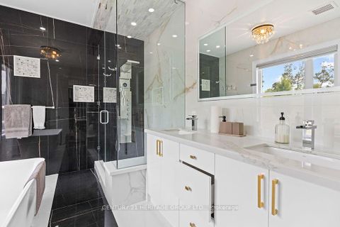 Photo 15 at 4 Loch Erne Lane, Nobleton, King