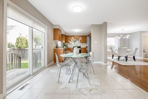 Photo 11 at 22 Maple Crown Terrace, Shore, Barrie