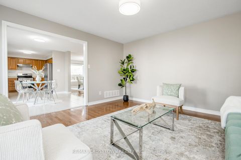 Photo 19 at 22 Maple Crown Terrace, Shore, Barrie