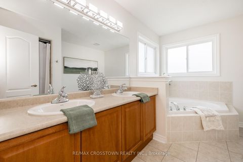 Photo 31 at 22 Maple Crown Terrace, Shore, Barrie