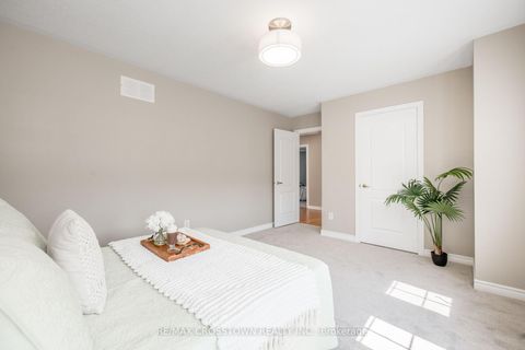 Photo 43 at 22 Maple Crown Terrace, Shore, Barrie