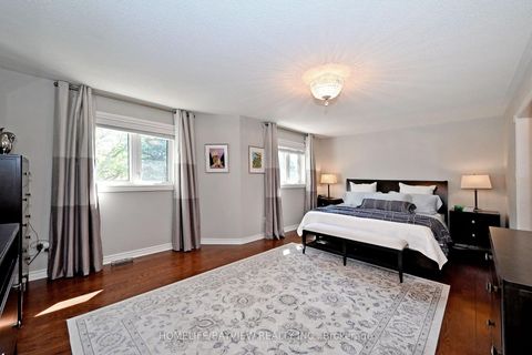 Photo 32 at 58 Thornbrook Court, Brownridge, Vaughan