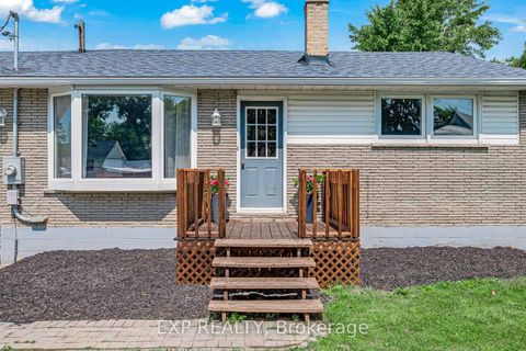 Photo 3 at 1990 Victoria Street, Stroud, Innisfil