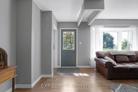 Photo 4 at 1990 Victoria Street, Stroud, Innisfil