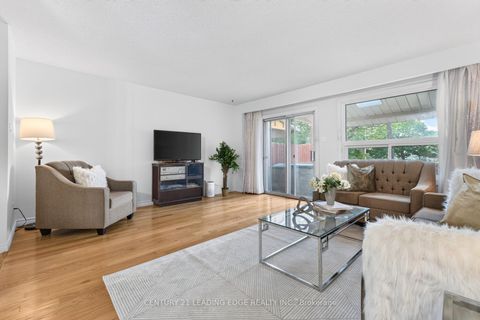 Photo 9 at 58 Valdor Drive, Agincourt North, Toronto