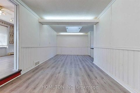 Photo 9 at 95 Yongehurst Road, North Richvale, Richmond Hill