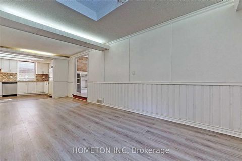 Photo 12 at 95 Yongehurst Road, North Richvale, Richmond Hill