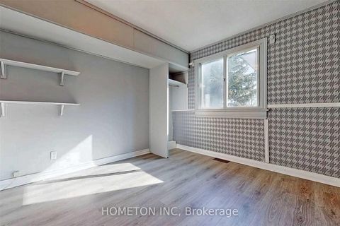 Photo 17 at 95 Yongehurst Road, North Richvale, Richmond Hill