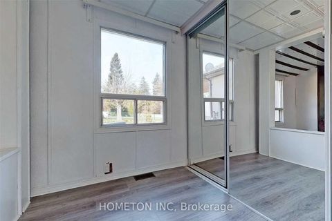 Photo 20 at 95 Yongehurst Road, North Richvale, Richmond Hill