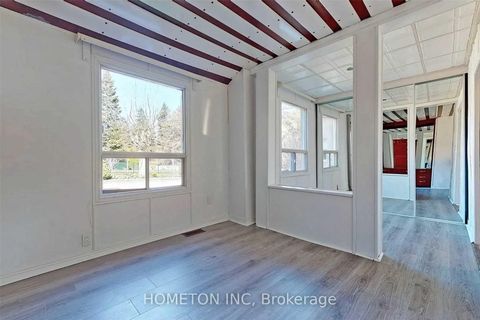 Photo 24 at 95 Yongehurst Road, North Richvale, Richmond Hill
