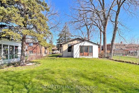 Photo 31 at 95 Yongehurst Road, North Richvale, Richmond Hill