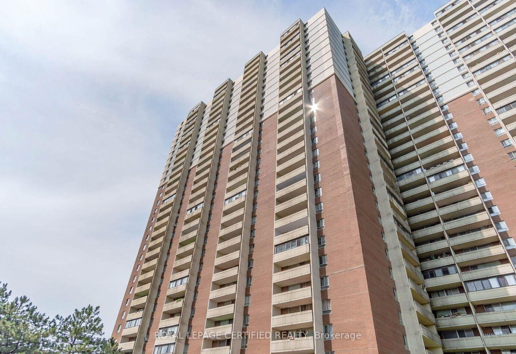 1208 - 1 Massey Square, Crescent Town, Toronto photo 1