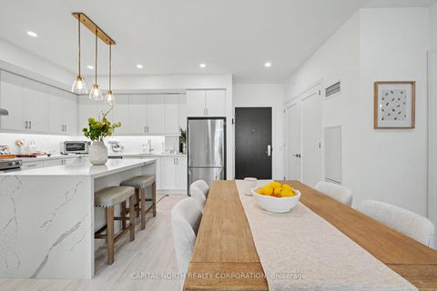 Photo 3 at 703 - 9000 Jane Street, Vellore Village, Vaughan