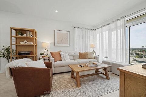 Photo 11 at 703 - 9000 Jane Street, Vellore Village, Vaughan