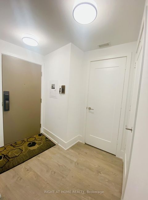 Photo 9 at 3213 - 10 York Street, Waterfront Communities C1, Toronto