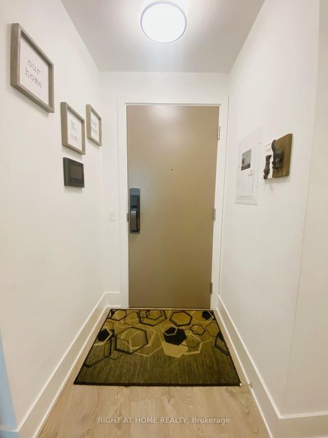 Photo 10 at 3213 - 10 York Street, Waterfront Communities C1, Toronto