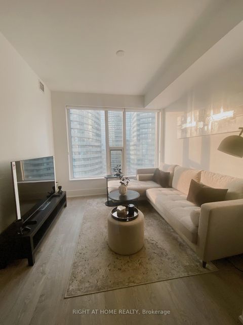 Photo 13 at 3213 - 10 York Street, Waterfront Communities C1, Toronto