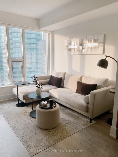 Photo 14 at 3213 - 10 York Street, Waterfront Communities C1, Toronto