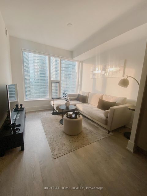 Photo 15 at 3213 - 10 York Street, Waterfront Communities C1, Toronto